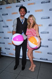 Kate-Upton-2011-MSG-Summer-Block-Party-08.md.jpg
