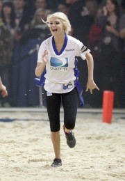 Kate Upton Sixth Celebrity Beach Bowl Vettri.Net 57