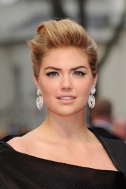 Kate_Upton_TOW-UKPremiere_Vettri.Net-41.md.jpg