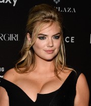 Kate-Upton-2015-Harpers-BAZAAR-ICONS-Event-09.md.jpg
