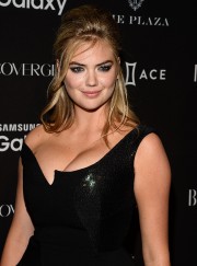 Kate-Upton-2015-Harpers-BAZAAR-ICONS-Event-13.md.jpg