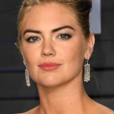 Kate-Upton-2018-Vanity-Fair-Oscar-Party-42