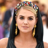 Kate-Upton-Heavenly-Bodies-Fashion-And-The-Catholic-08