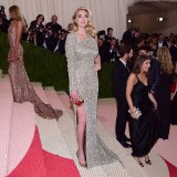 Kate-Upton-Manus-x-Machina-Fashion-36