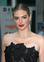Kate-Upton-Premiere-of-The-Layover-12.md.jpg