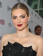 Kate-Upton-Premiere-of-The-Layover-20.md.jpg