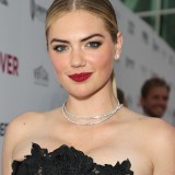 Kate-Upton-Premiere-of-The-Layover-20