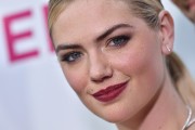 Kate-Upton-Premiere-of-The-Layover-59.md.jpg