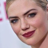 Kate-Upton-Premiere-of-The-Layover-59