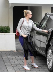 Kate-Upton-Workout-Session-in-Los-Angeles-2019---09.md.jpg