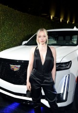 Dove-Cameron---13th-WIF-Female-Oscar-Nominees-Party-09.md.jpg