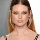 Behati-Prinsloo---2020-Vanity-Fair-Oscar-Party-16