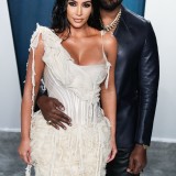 Kim-Kardashian---2020-Vanity-Fair-Oscar-Party-51