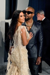 Kim-Kardashian---2020-Vanity-Fair-Oscar-Party-62.md.jpg Vettri.Net
