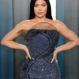 Kylie-Jenner---2020-Vanity-Fair-Oscar-Party-17