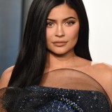Kylie-Jenner---2020-Vanity-Fair-Oscar-Party-31