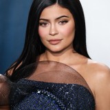 Kylie-Jenner---2020-Vanity-Fair-Oscar-Party-42
