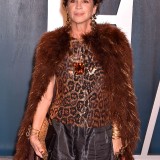 Lisa-Eisner---2020-Vanity-Fair-Oscar-Party-01