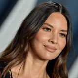 Olivia-Munn---2020-Vanity-Fair-Oscar-Party-33