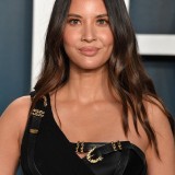 Olivia-Munn---2020-Vanity-Fair-Oscar-Party-38