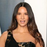 Olivia-Munn---2020-Vanity-Fair-Oscar-Party-53