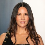 Olivia-Munn---2020-Vanity-Fair-Oscar-Party-54