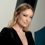 Olivia-Wilde---2020-Vanity-Fair-Oscar-Party-13