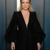 Olivia-Wilde---2020-Vanity-Fair-Oscar-Party-22