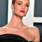 Rosie-Huntington-Whiteley---2020-Vanity-Fair-Oscar-Party-26