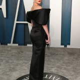 Rosie-Huntington-Whiteley---2020-Vanity-Fair-Oscar-Party-53