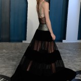 Suki-Waterhouse---2020-Vanity-Fair-Oscar-Party-05