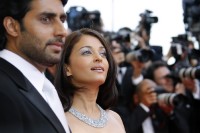 Aishwarya-Rai-In-60th-Edition-of-Cannes-Film-Festival-05.md.jpg Vettri.Net