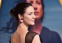 Caitriona-Balfe---Outlander-Season-5-Premiere-021.md.jpg Vettri.Net