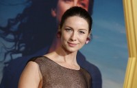 Caitriona-Balfe---Outlander-Season-5-Premiere-024.md.jpg Vettri.Net