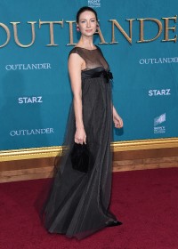 Caitriona-Balfe---Outlander-Season-5-Premiere-062.md.jpg Vettri.Net