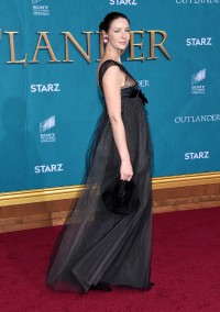 Caitriona-Balfe---Outlander-Season-5-Premiere-063.md.jpg Vettri.Net