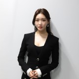 Kim-Chung-Ha---34th-Golden-Disc-Awards-14