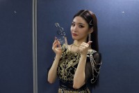 Kim-Chung-Ha---9th-Gaon-Chart-Music-Awards-10.md.jpg Vettri.Net