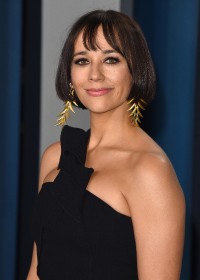 Rashida-Jones---2020-Vanity-Fair-Oscar-Party-03.md.jpg Vettri.Net