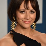 Rashida-Jones---2020-Vanity-Fair-Oscar-Party-32