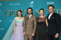 Sophie-Skelton---Outlander-Season-5-Premiere-67.md.jpg Vettri.Net