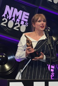 Taylor-Swift---NME-Awards-2020-10.md.jpg Vettri.Net