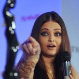 Aishwarya-Rai---58th-Idea-Filmfare-Awards-Press-Conference-04