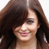 Aishwarya-Rai---64th-Cannes-Film-Festival-Photocall-73