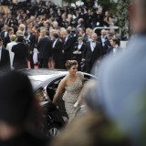 Aishwarya-Rai---64th-Cannes-Opening-Ceremony-01