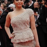 Aishwarya-Rai---64th-Cannes-Opening-Ceremony-30