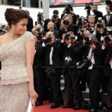 Aishwarya-Rai---64th-Cannes-Opening-Ceremony-40