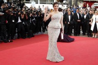 Aishwarya-Rai---64th-Cannes-Opening-Ceremony-44.md.jpg