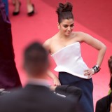 Aishwarya-Rai---64th-Cannes-Sleeping-Beauty-Premiere-18