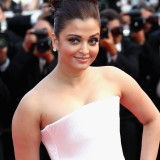 Aishwarya-Rai---64th-Cannes-Sleeping-Beauty-Premiere-25